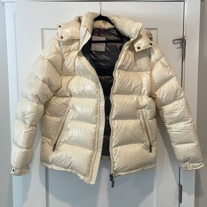 Men’s off white Moncler puffy!